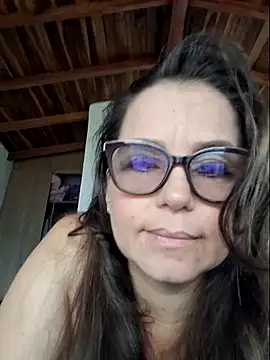 Snapshot of MariaPau_83 chatting on May 2026 04:37:02 PM MariaPau 83 online show from May 2026 04:37:02 PM