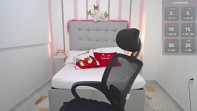 Anthonela love  online show from December 2024 07:04:02 PM