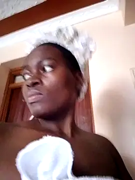 Snapshot of _cutemelania chatting on February 2025 10:29:01 AM cutemelania online show from February 2025 10:29:01 AM