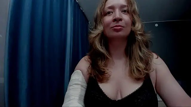 Eva Rikchter online show from June 2026 08:54:01 PM