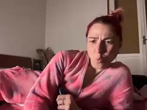 Snapshot of Nikky_Divine chatting on December 2024 07:16:01 PM Nikky Divine online show from December 2024 07:16:01 PM