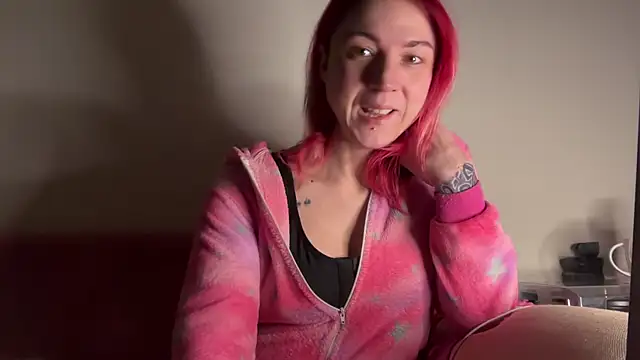 Snapshot of Nikky_Divine chatting on January 2025 06:19:02 AM Nikky Divine online show from January 2025 06:19:02 AM