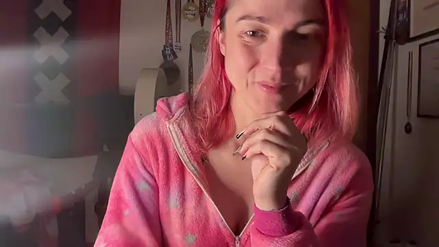 Snapshot of Nikky_Divine chatting on January 2025 07:31:01 PM Nikky Divine online show from January 2025 07:31:01 PM