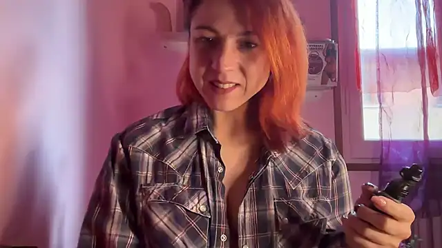 Nikky Divine online show from November 2025 07:06:02 AM