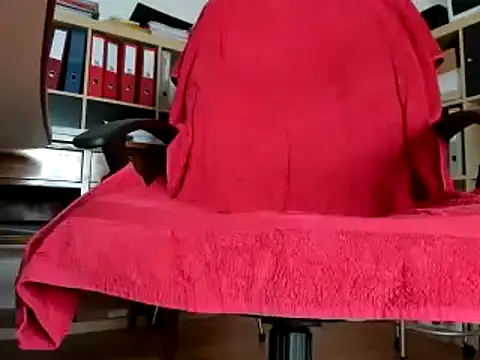 Snapshot of leccaleccafiga chatting on February 2025 09:03:02 PM leccaleccafiga online show from February 2025 09:03:02 PM