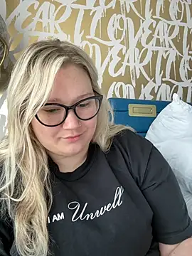 PiggyRose online show from October 2025 09:03:02 PM