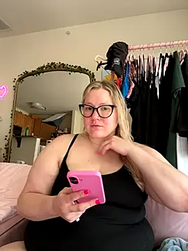 PiggyRose online show from October 2025 06:08:01 PM