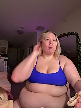 PiggyRose online show from June 2026 12:35:01 AM