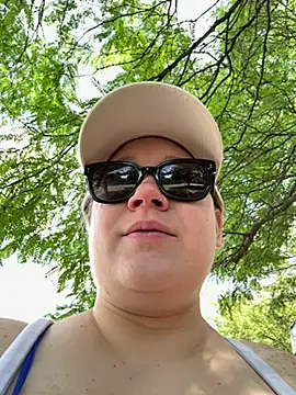 PiggyRose online show from June 2026 04:19:02 PM