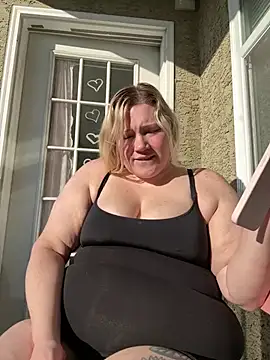 PiggyRose online show from June 2026 10:45:02 PM