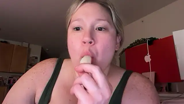 PiggyRose online show from June 2026 02:51:02 AM