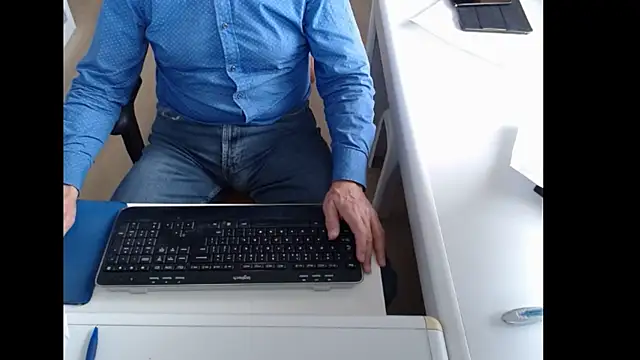 dutchpornking online show from September 2025 09:12:02 AM