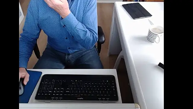 dutchpornking online show from October 2025 08:03:01 AM