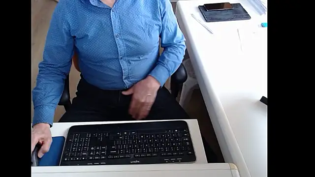 dutchpornking online show from March 2026 08:07:01 AM