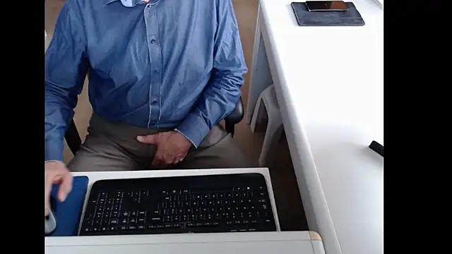 dutchpornking online show from April 2026 06:38:02 AM