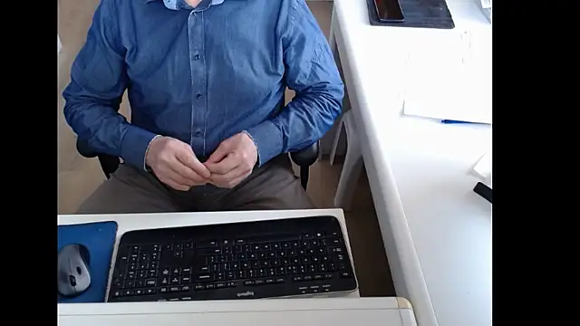 dutchpornking online show from April 2026 07:28:02 AM
