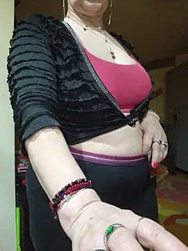 Chriss Tinaa online show from April 2026 02:51:02 AM