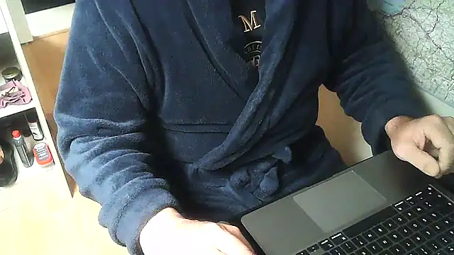 Snapshot of DUDURA@xh chatting on December 2024 11:59:01 AM DUDURAxh online show from December 2024 11:59:01 AM