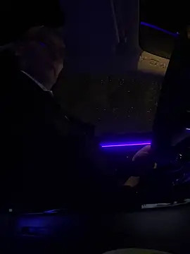 Snapshot of DUDURA@xh chatting on January 2025 04:55:01 AM DUDURAxh online show from January 2025 04:55:01 AM