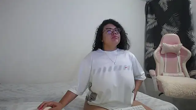 mabigomez00 online show from November 2025 09:19:01 AM