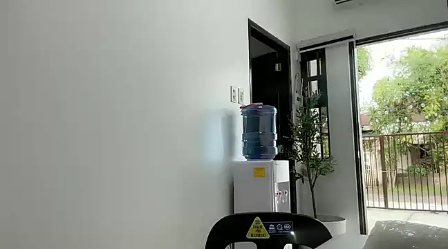 enourmousSAM online show from December 2024 07:22:01 AM