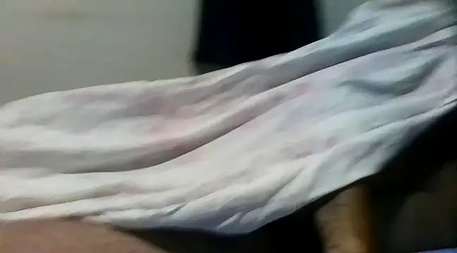 Snapshot of SAFADINHO-25 chatting on February 2025 03:02:02 AM SAFADINHO-25 online show from February 2025 03:02:02 AM