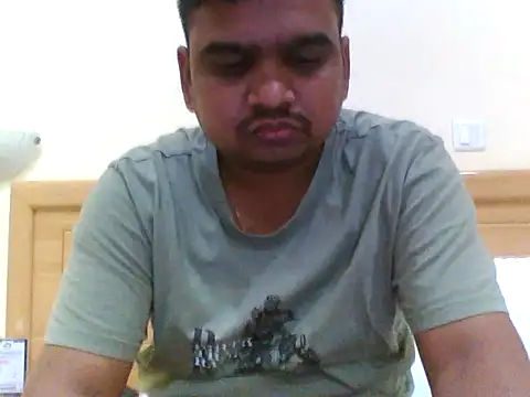 padikvinny online show from October 2025 06:01:01 PM