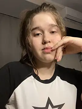 HornyGirlH online show from January 2025 03:30:02 AM