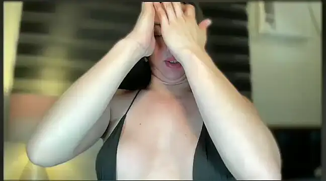 MISSANACONDA online show from February 2025 09:20:02 PM