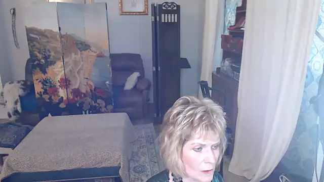 Snapshot of SindeeDix chatting on June 2026 01:35:02 PM SindeeDix online show from June 2026 01:35:02 PM