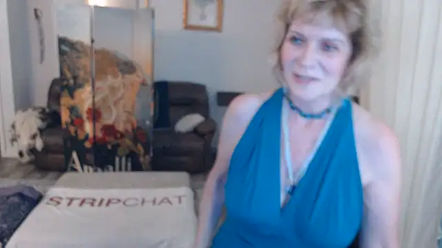 Snapshot of SindeeDix chatting on July 2026 05:04:02 PM SindeeDix online show from July 2026 05:04:02 PM