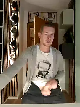 Snapshot of Playbunniboy chatting on December 2024 05:08:01 PM Playbunniboy online show from December 2024 05:08:01 PM