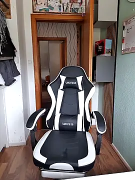 Snapshot of Playbunniboy chatting on April 2026 12:21:01 PM Playbunniboy online show from April 2026 12:21:01 PM