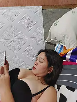 MissKitty31 online show from May 2026 01:39:02 PM