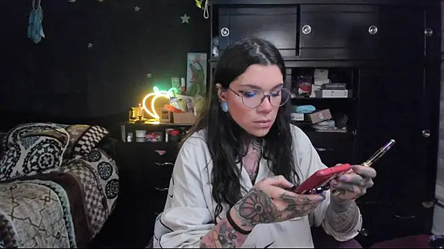 Lilmarieee online show from January 2025 09:47:02 PM