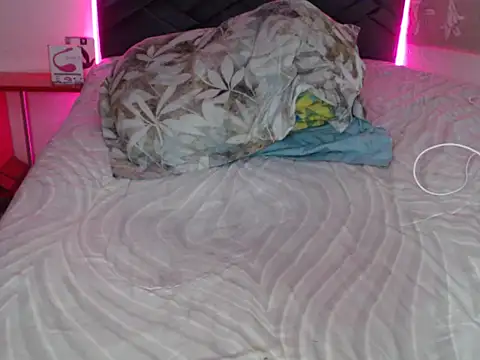 Snapshot of danypalmer chatting on March 2025 02:52:01 AM danypalmer online show from March 2025 02:52:01 AM