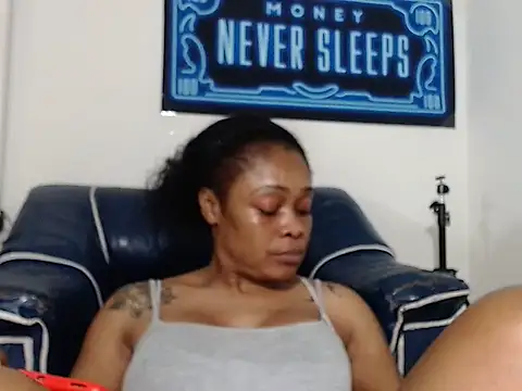 Snapshot of alexiaao9 chatting on April 2026 03:13:01 AM alexiaao9 online show from April 2026 03:13:01 AM