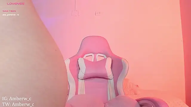 Snapshot of Ambeerouse chatting on January 2025 07:21:02 AM Ambeerouse online show from January 2025 07:21:02 AM