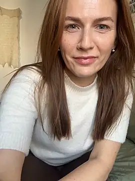 Snapshot of BritneyHall chatting on March 2026 08:31:01 AM BritneyHall online show from March 2026 08:31:01 AM