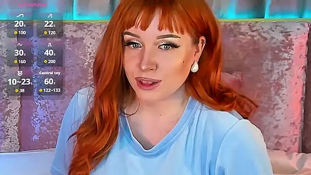 Snapshot of RoseRoxy chatting on December 2025 10:14:01 PM RoseRoxy online show from December 2025 10:14:01 PM