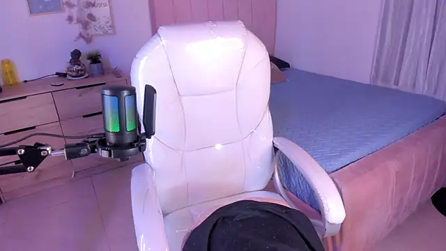 Amaia Daniells online show from March 2025 03:18:02 AM