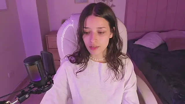 Amaia Daniells online show from September 2025 04:06:02 AM