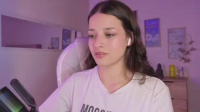 Amaia Daniells online show from October 2025 03:50:02 AM