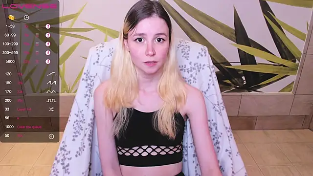 Snapshot of fleximona chatting on December 2024 03:46:01 PM fleximona online show from December 2024 03:46:01 PM