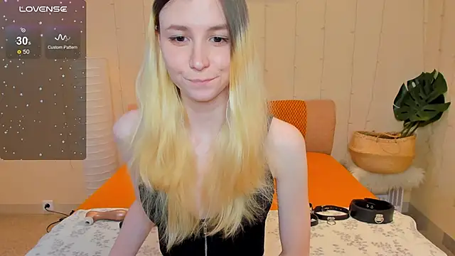 Snapshot of fleximona chatting on March 2025 08:45:01 AM fleximona online show from March 2025 08:45:01 AM