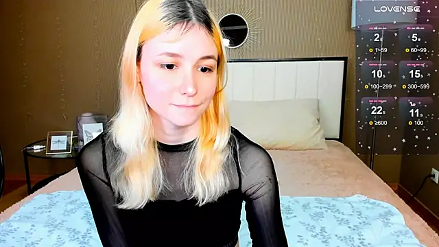 Snapshot of fleximona chatting on October 2025 09:27:01 AM fleximona online show from October 2025 09:27:01 AM