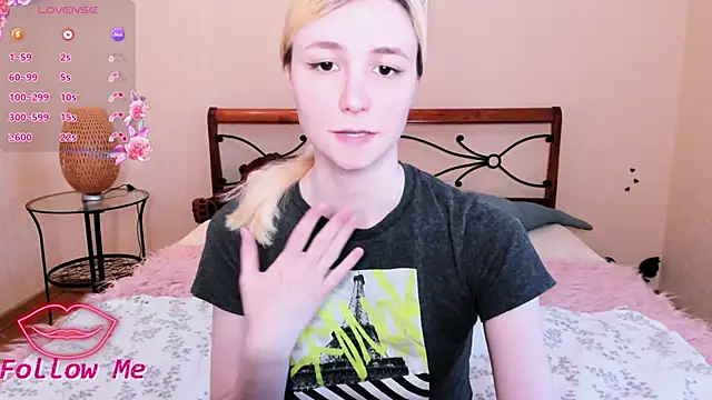 Snapshot of fleximona chatting on October 2025 09:32:02 AM fleximona online show from October 2025 09:32:02 AM