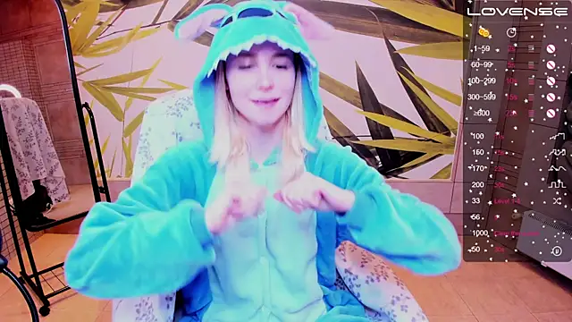 Snapshot of fleximona chatting on October 2025 09:37:01 AM fleximona online show from October 2025 09:37:01 AM