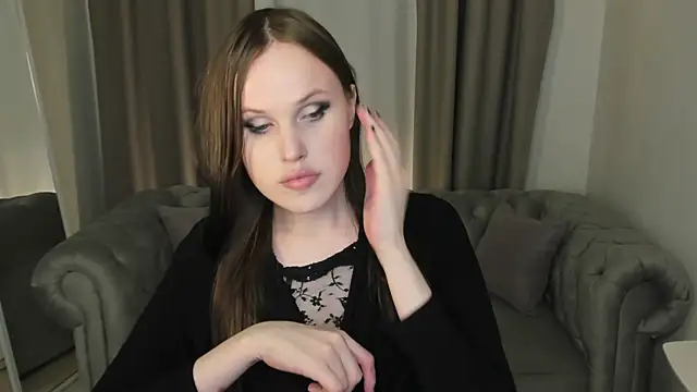 EffieMinki online show from May 2026 08:58:01 PM