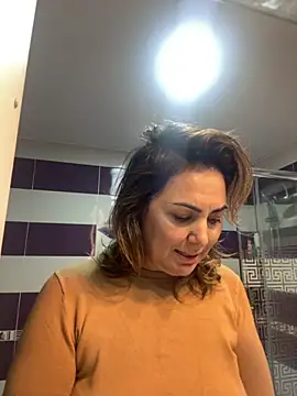 Emma roqueen online show from November 2025 09:25:02 PM